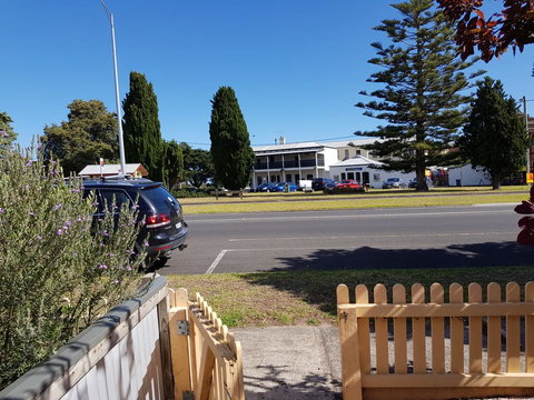 WHARF COTTAGE - Events Australia 1