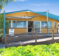 Wheelchair Friendly with water views - Welsby Pde Bongaree - Tourism Bookings