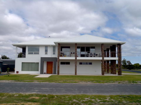 White Caps B&B Apartment - Events Australia 1