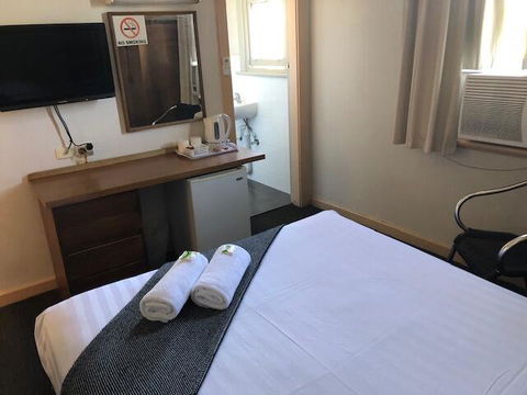 William Farrer Hotel - Tourism Bookings 2