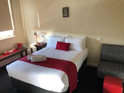 William Farrer Hotel - Tourism Bookings 0