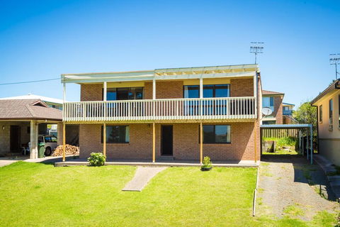Williams Wonder - Large Beach House - Tourism Bookings 0
