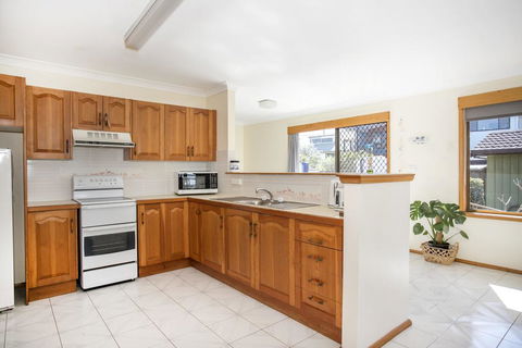 Wooroonga Crescent 9 Kioloa NSW 2539 - Events Australia 1
