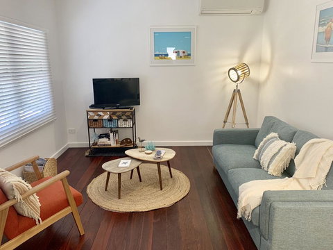 Yaringa Cottage...by The Sea - Events Australia 3