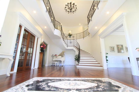 Yatahlia Manor Luxury Homestay - Tourism Bookings 2