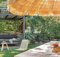 Your Luxury Escape - Den - 5min walk to Clarke's Beach - Accommodation Europe