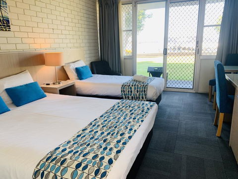 Zorba Waterfront Motel - Tourism Bookings 2