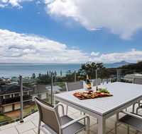 Maison de la mer 30 Mulubinda Parade - luxurious linen aircon and panoramic views - Events Australia