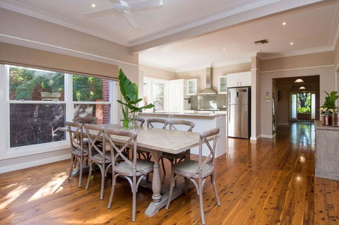 Hillsborough - Luxury, Boutique Accommodation - Tourism Bookings 2