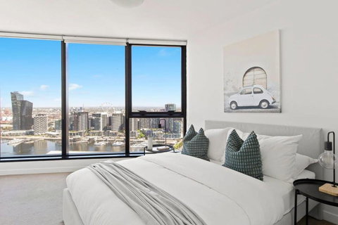 A 2BR Apt With Amazing Harbor Views FREE Parking - Events Australia 1