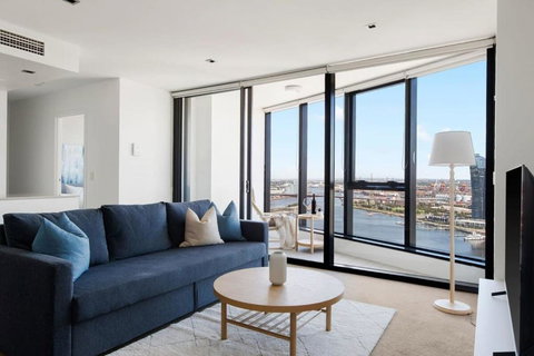 A 2BR Apt With Amazing Harbor Views FREE Parking - Events Australia 4