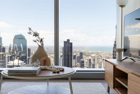 A 2BR Apt With Stunning City Views FREE Parking - Accommodation Europe 0