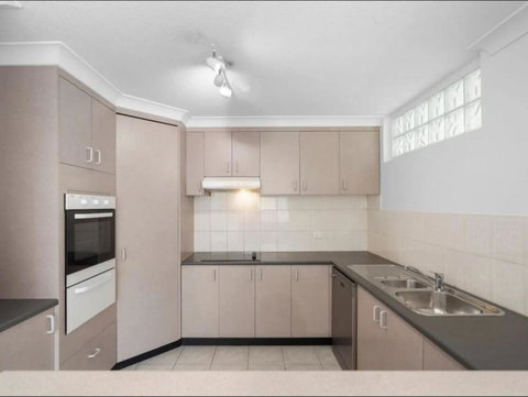 A 3 Bedders Close To Everything - Events Australia 3