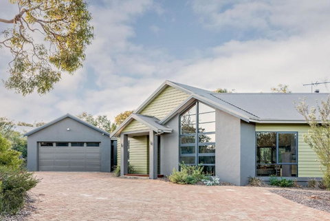 A Bush Utopia - Events Australia 0