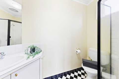 A Comfy & Cozy Apt In Clifton Hill FREE Parking - Events Australia 4