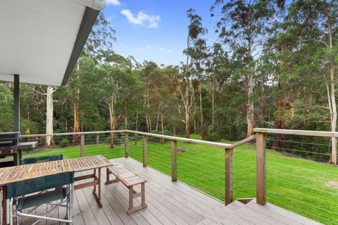 A Little Touch Of Paradise - Events Australia 1