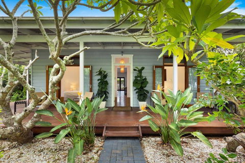 A Perfect Stay - Margaret - Events Australia 0
