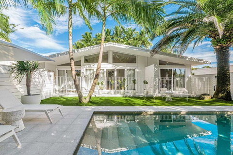 A Perfect Stay - The Chalet - Events Australia 1