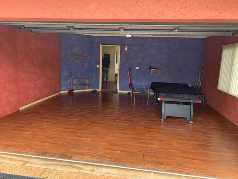 A Picturesque 3 Bedroom House With Splendid Views - Events Australia 4