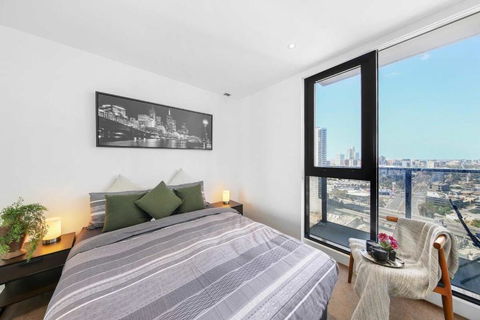 A Stylish 2BR Apt With City Views In Southbank - Events Australia 2