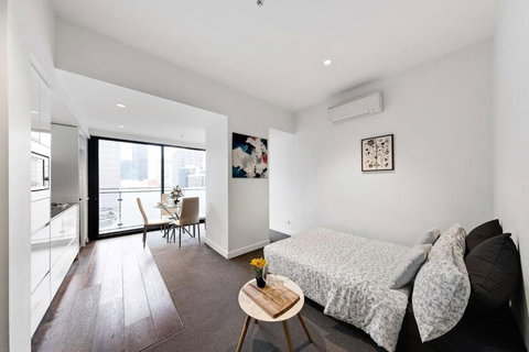 A Stylish Apt For 4 Near Queen Victoria Market - Events Australia 2
