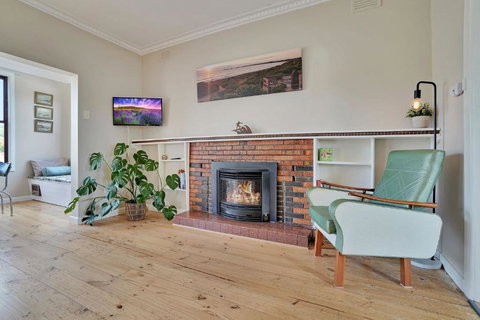 A Wave From It All - Events Australia 3