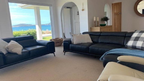 Absolute Beach Front - Events Australia 3