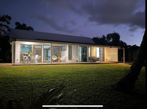 Absolute Beach Front - Events Australia 1