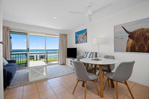 Absolute Beachfront Apartment 9T - Events Australia 0