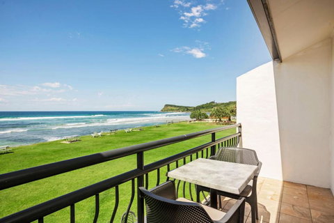 Absolute Beachfront Apartment 9T - Events Australia 4