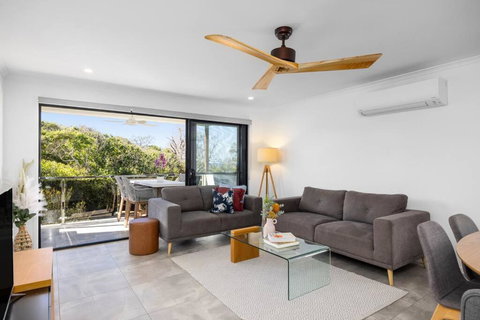 Absolute Beachfront Marcoola 4Bd, Heated Spa - Events Australia 2