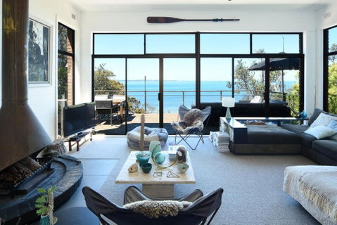 Absolute Beachfront - Tourism Bookings 1