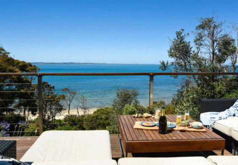Absolute Beachfront - Tourism Bookings 2