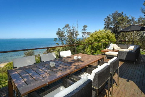 Absolute Beachfront - Tourism Bookings 4