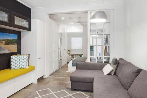 Absolute Beachfront Surf Unit In Terrigal/Wambi - Events Australia 3