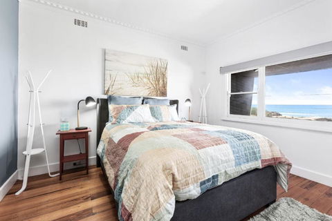 Absolute Beachfront Views Apollo Bay - Events Australia 3
