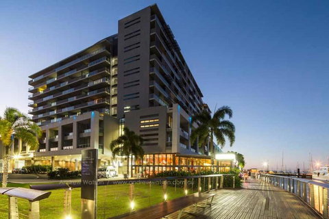 Absolute Waterfront Apartment - Events Australia 0