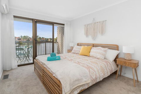 Absolute Waterfront Marina Views - Events Australia 2