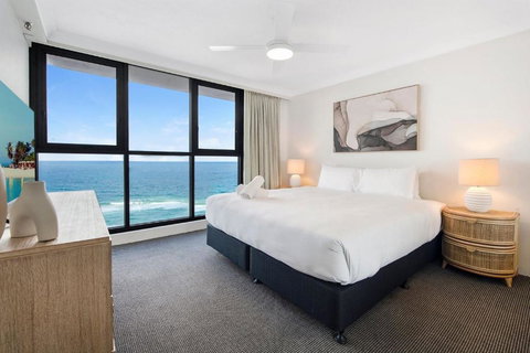 Acapulco Deluxe 2 Bedroom Apartment - CoastHM - Events Australia 4