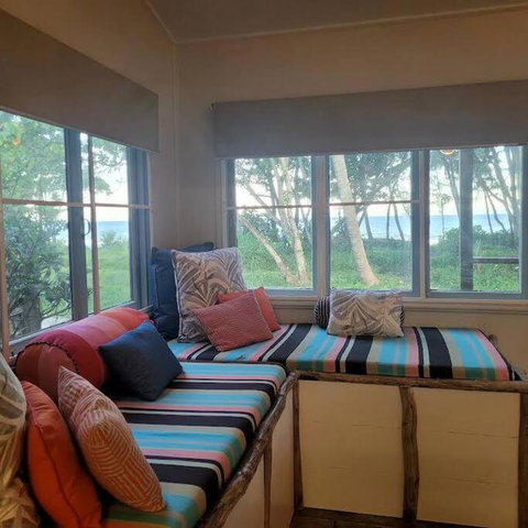 Absolute Beachfront Cottage - Events Australia 3