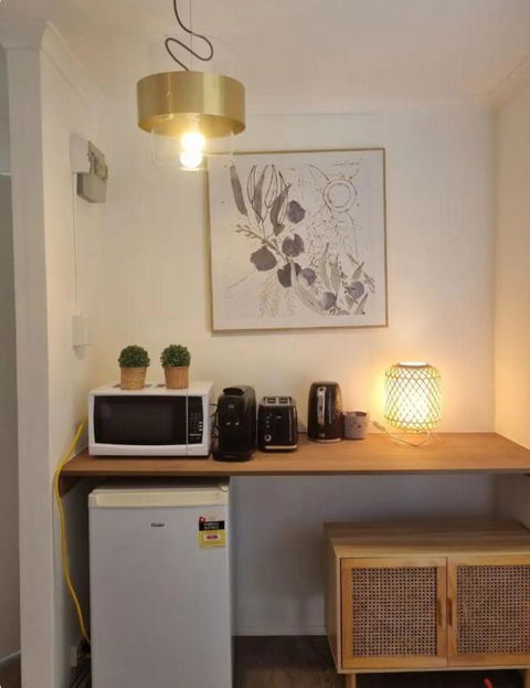 A Comfortable And Quiet 2bedroom House And A 1bedroom Bungalow - Events Australia 3