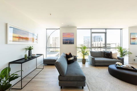 Accommodate Canberra - Metropolitan 70 - Events Australia 2