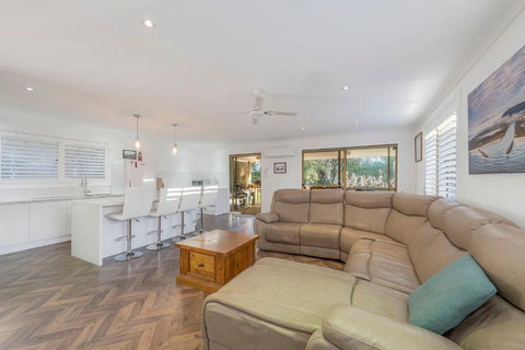 Absolute Waterfront - Events Australia 3