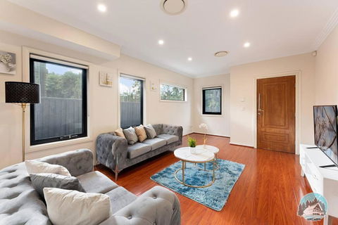 Aircabin - Carlingford - Sydney - 4 Beds House - Events Australia 2