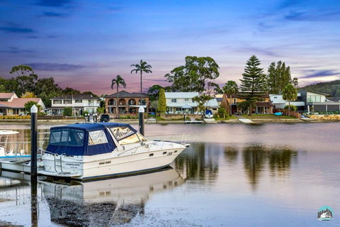 Aircabin - Woy Woy - Water Front - 6 Beds Lux Home - Events Australia 0