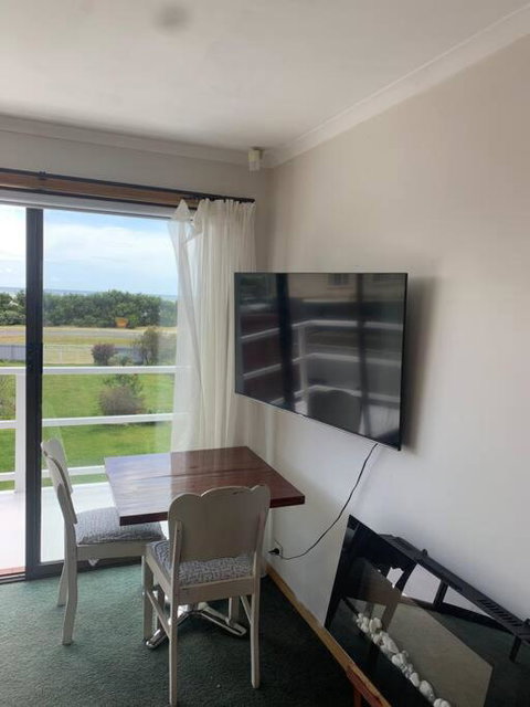 Al Mare - Mediterranean 4BR Retreat By The Sea - Events Australia 3