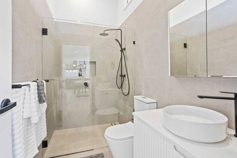 Alawara - Private Studio On Estate Escape - 2B1B - Events Australia 4