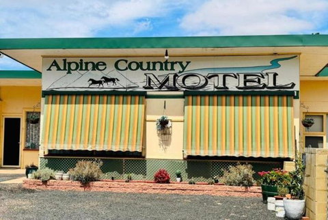ALPINE COUNTRY MOTEL Plus FREE COFFEE - Events Australia 0