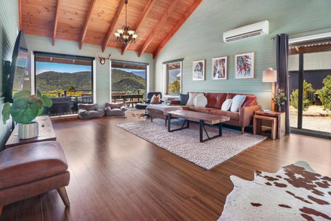 Alpine Twin Heights - Events Australia 0