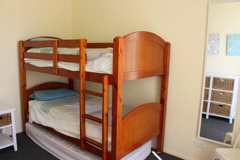 Alton Seas 67 Hargreaves Rd Middleton - No Linen Included - Events Australia 2